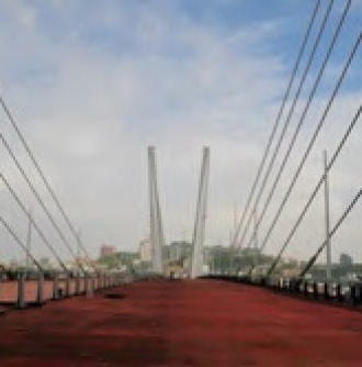 Мостовой переход через бухту Золотой Рог, г. Владивосток